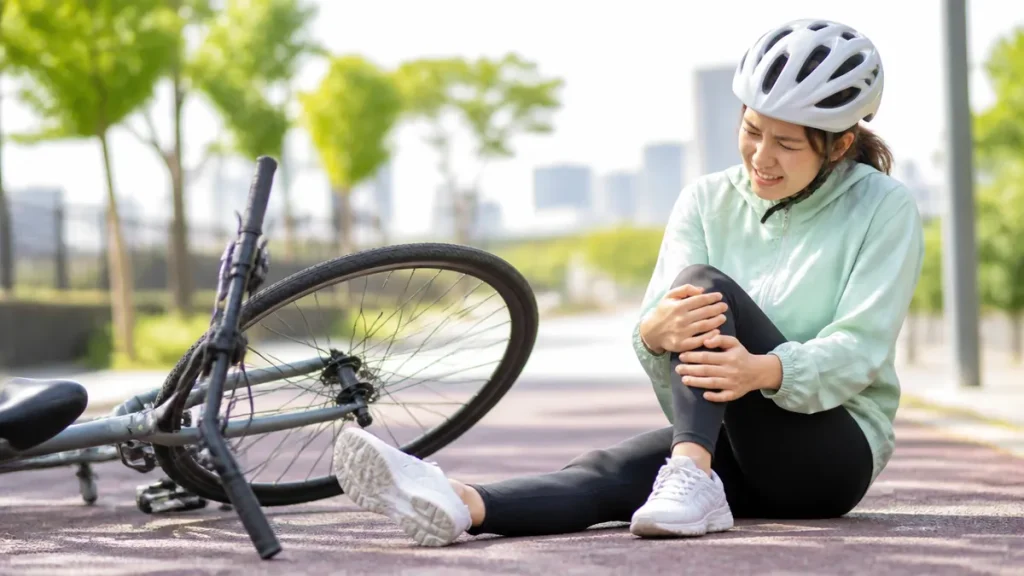 自転車の任意保険はどれを選ぶ？自賠責がない乗り物と年1,800円から選べる5ルートのアイキャッチ画像