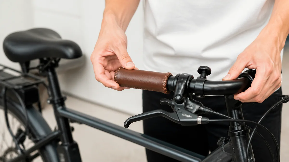電動自転車カスタムはどこまでOK？880円のグリップ交換と改造禁止ラインの境目のアイキャッチ画像